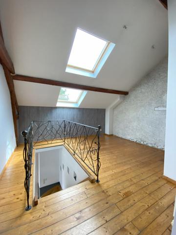 Ancienne ferme rénovée de 123 m2 sur un terrain clos de 25 ares