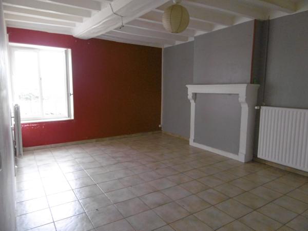 Maison 2 ch Plain-pied Campagne Sans vis à vis Dépendances 1850 m2 de terrain