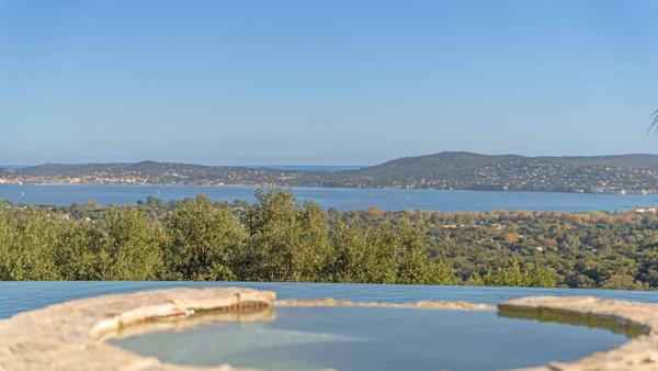 Vente Maison de maître Grimaud 12 Pièces 464 m²