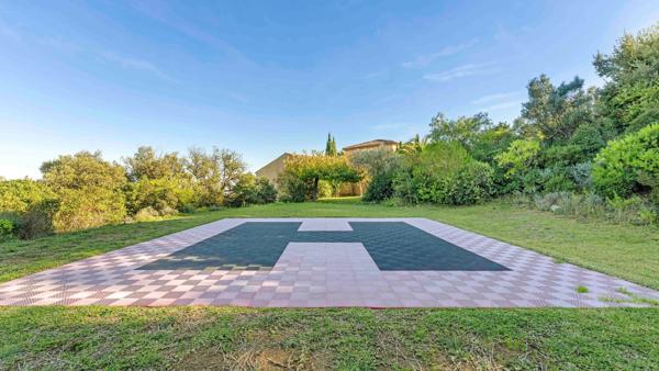 Vente Maison de maître Grimaud 12 Pièces 464 m²