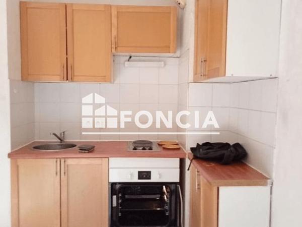 Location Appartement 2 pièces 37 m² - 282 AVENUE DES THERMES Uriage Les Bains 38410