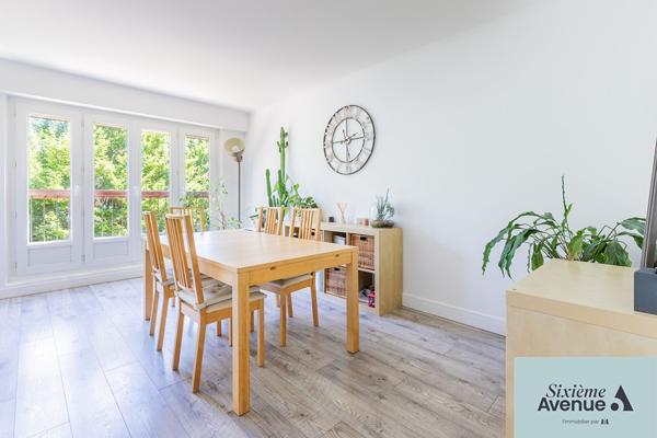 Appartement 6 pièces 100.67 m2