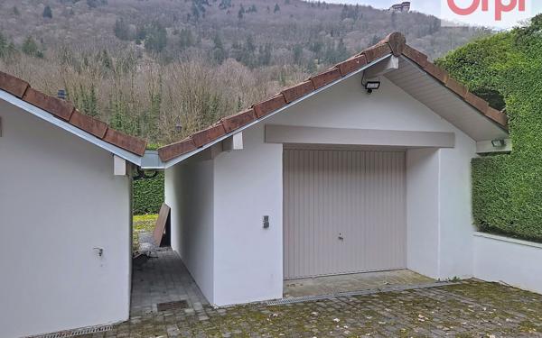 Maison à vendre    4 pièces •  Monnetier-Mornex