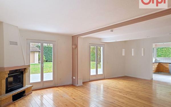 Maison à vendre    4 pièces •  Monnetier-Mornex