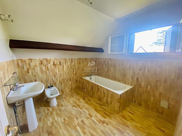 MAISON CONFLANS STE HONORINE - 6 PIÈCES - 120m² 514 500 € **  - Référence  8303