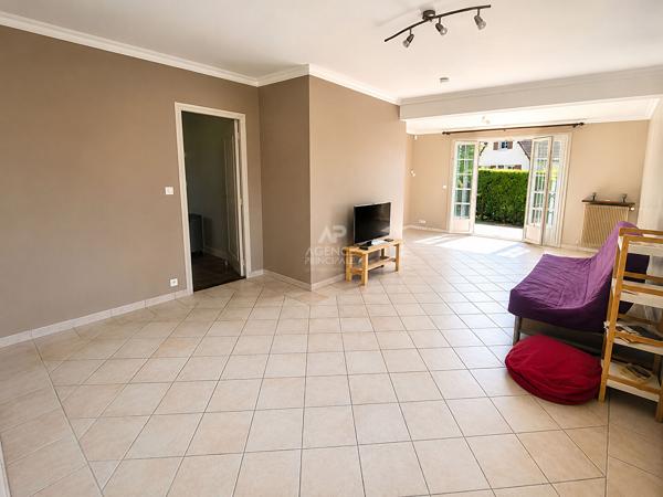 MAISON CONFLANS STE HONORINE - 6 PIÈCES - 120m² 514 500 € **  - Référence  8303