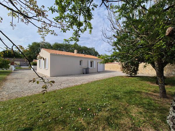 Maison Surgeres 3 pièce(s) 