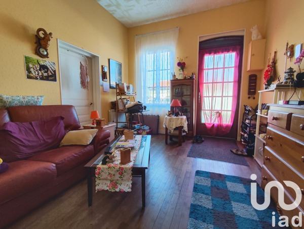 Maison 3 pièces de 47 m² à Roumazières-Loubert (16270)