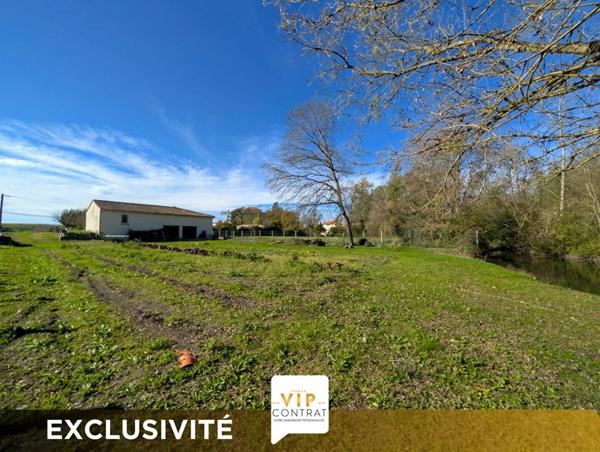 GARANTIE PROTEC+ 12 MOIS INCLUS - Maison 4 pièces avec garages et jardin