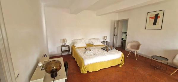 Vente Maison 15 pièces 383 m2 à Aups