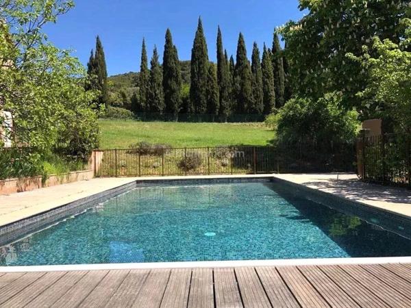 Vente Maison 15 pièces 383 m2 à Aups