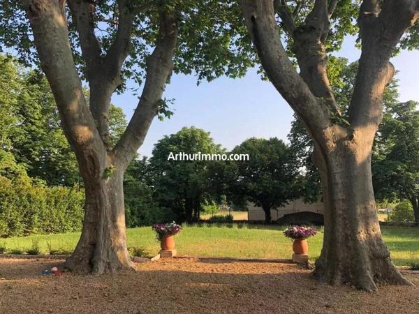 Vente Maison 15 pièces 383 m2 à Aups