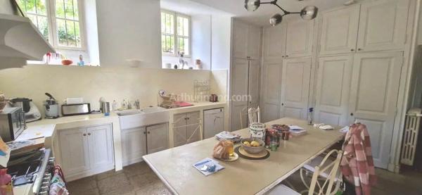 Vente Maison 15 pièces 383 m2 à Aups