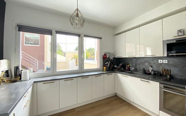 Maison à vendre    7 pièces • 150 m2 Chennevières-sur-Marne