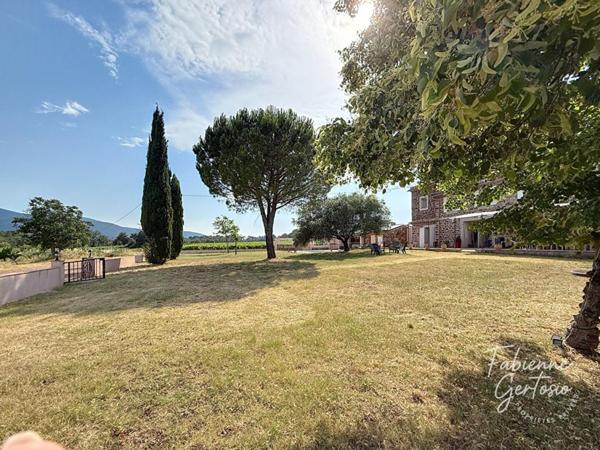 Gonfaron, superbe domaine de caractère à 35km de Saint-tropez