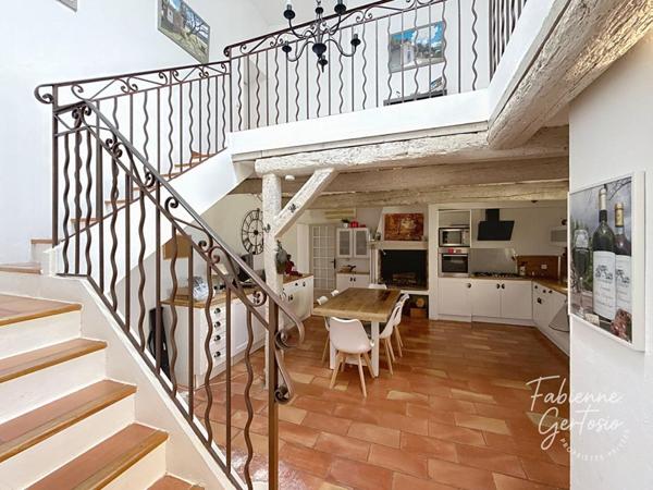 Gonfaron, superbe domaine de caractère à 35km de Saint-tropez