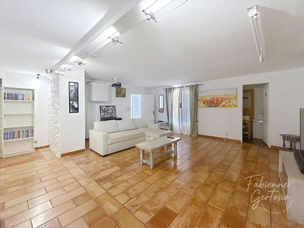 Gonfaron, superbe domaine de caractère à 35km de Saint-tropez