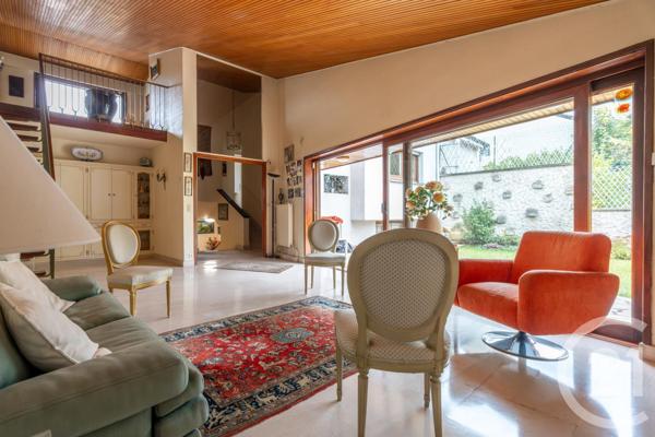 Maison à vendre  6 pièces - 149,87 m2 ST MAUR DES FOSSES - 94