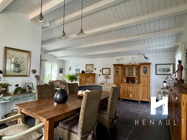 Maison Loix 4 pièce(s) 122.78 m2