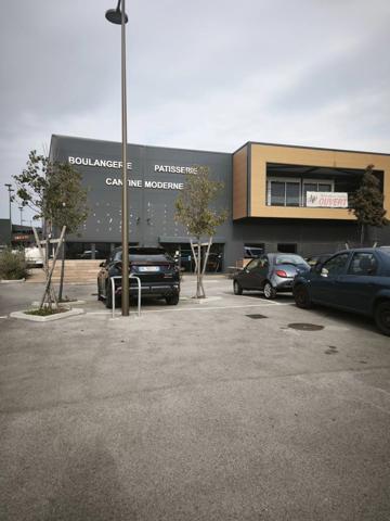 Immobilier Marignane (13700) – Commerce 3106.56m2 – 7 550 000 €