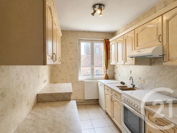 Appartement F4 à vendre  5 pièces - 100,07 m 2   MONTREUIL SUR MER  - 62