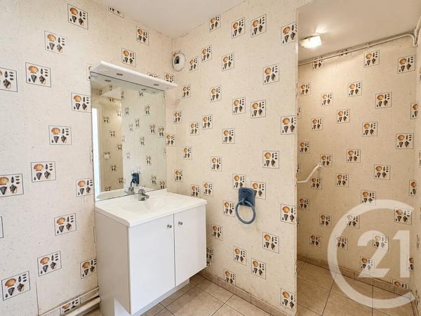 Appartement F4 à vendre  5 pièces - 100,07 m 2   MONTREUIL SUR MER  - 62