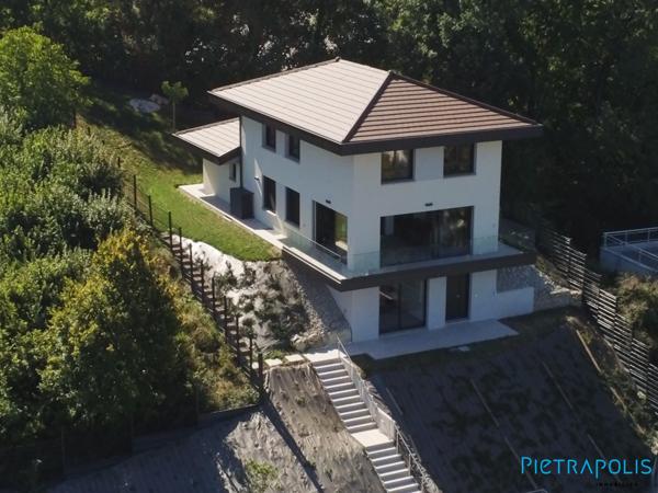 Villa comtemporaine de standing 208m2