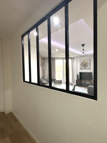 Le Port-Marly ? Appartement 4 pièces entièrement rénové, balcon, vue verdoyante, double box