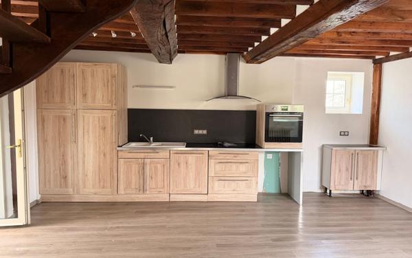 Maison à louer    4 pièces •  Sées