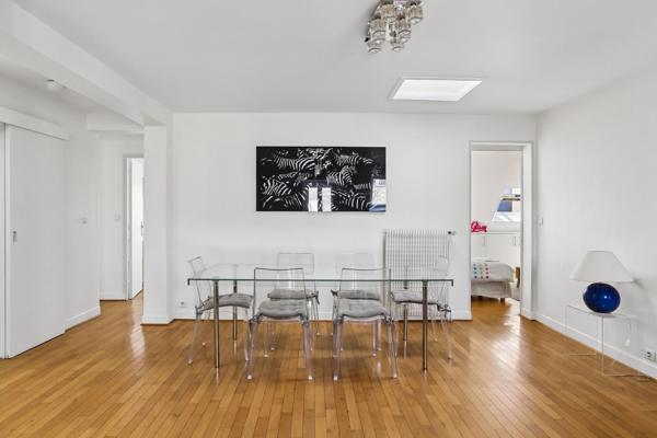 Location Appartement de luxe Paris 8 4 Pièces 90 m²