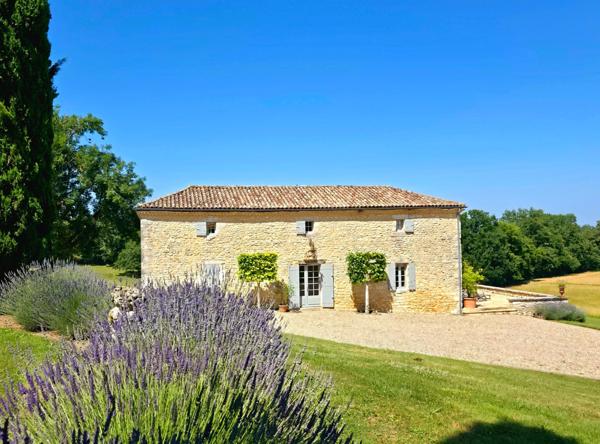 Vente Maison de luxe Bergerac 30 Pièces 854 m²