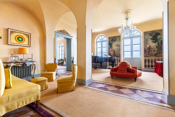 Vente Maison de luxe Bergerac 30 Pièces 854 m²
