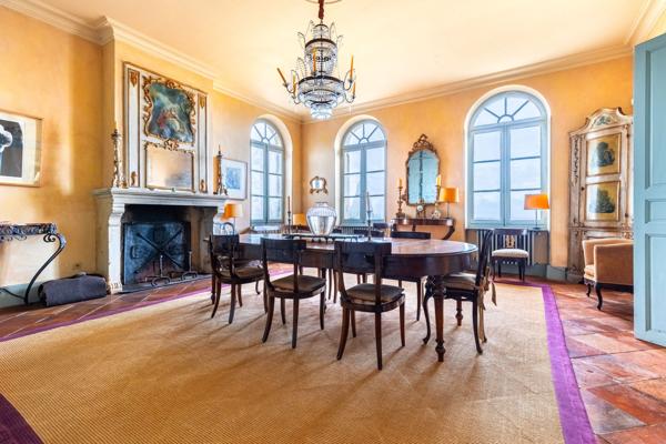 Vente Maison de luxe Bergerac 30 Pièces 854 m²