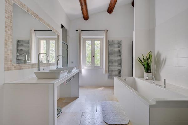 Vente Maison de luxe Saint-Rémy-de-Provence 6 Pièces 268 m²