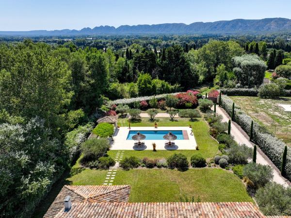 Vente Maison de luxe Saint-Rémy-de-Provence 6 Pièces 268 m²