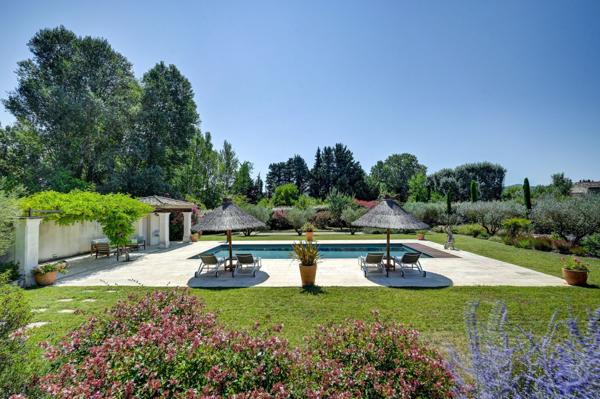 Vente Maison de luxe Saint-Rémy-de-Provence 6 Pièces 268 m²