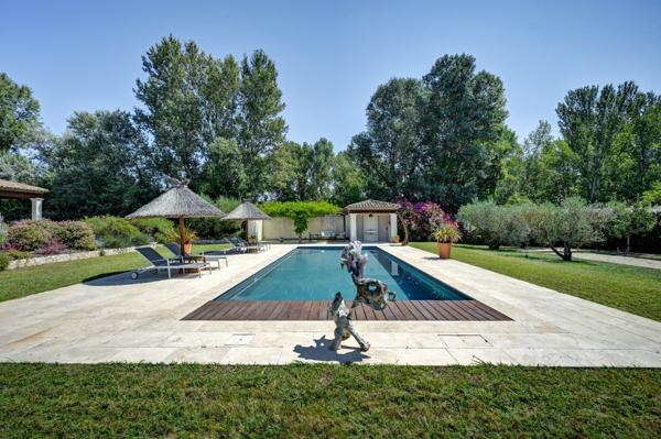 Vente Maison de luxe Saint-Rémy-de-Provence 6 Pièces 268 m²