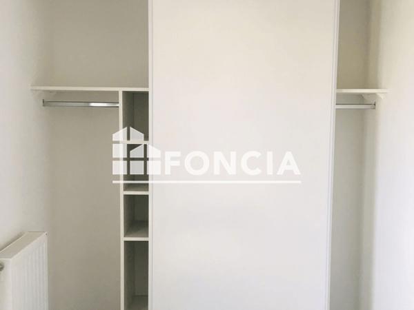 Location Appartement 2 pièces 47.82 m² - ANGLE J.MAILLOTTE / GENERAL DE GAULLE La Madeleine 59110