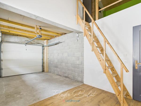 Maison de charme de plain-pied avec piscine chauffée et dépendances – MONTAILLEUR (73)