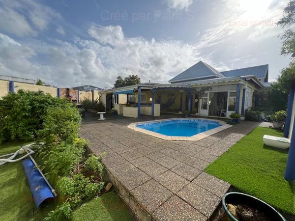 Maison Baie Mahault 6 pièce(s) 200 m2