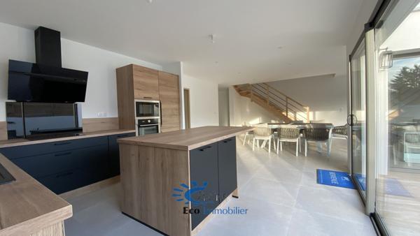 ANGOULINS SUR MER MAISON BORD DE MER 5 CHAMBRES PISCINE  Angoulins