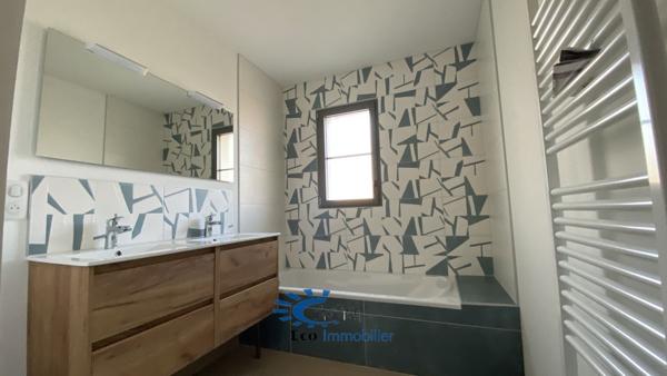 ANGOULINS SUR MER MAISON BORD DE MER 5 CHAMBRES PISCINE  Angoulins