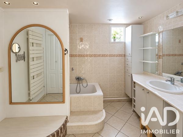 Maison à vendre 7 pièces 152,65 m² La Loge