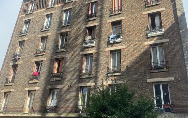 Appartement à vendre    2 pièces • 32,80 m2 Aubervilliers