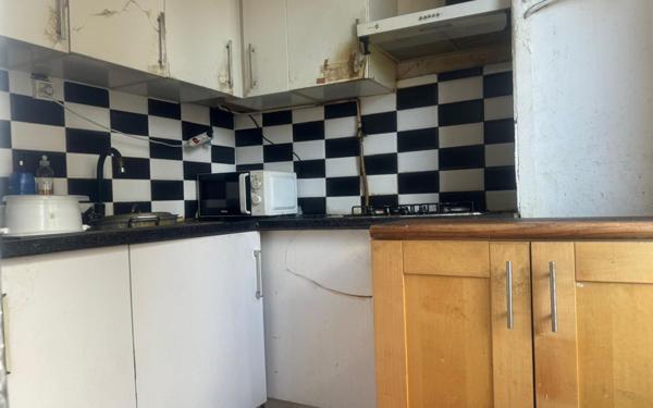 Appartement à vendre    2 pièces • 32,80 m2 Aubervilliers