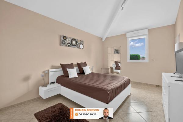 🏡 VOLUMES GÉNÉREUX, FINITIONS HAUT DE GAMME ET CADRE VERDOYANT : UNE PROPRIÉTÉ CONTEMPORAINE D’EXCEPTION 🏡