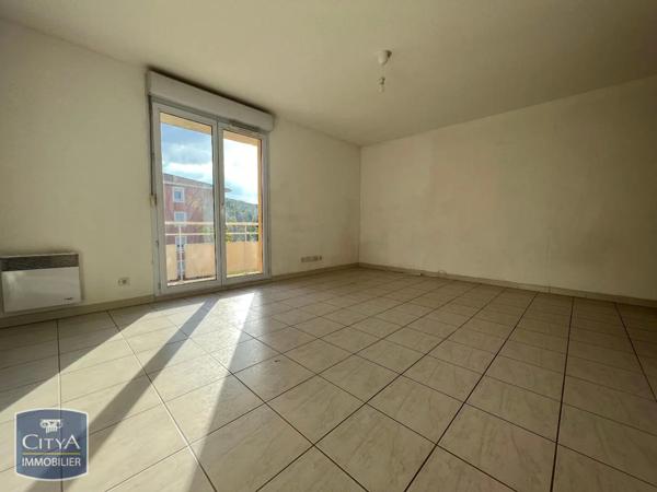 Appartement à louer 2 pièces 51.7m²