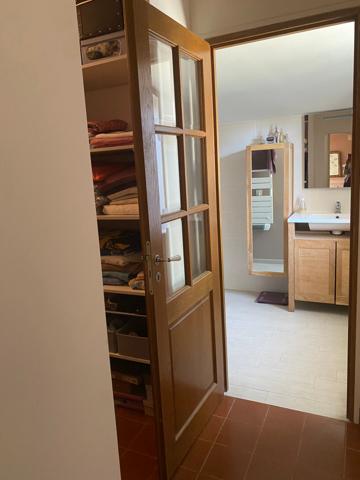 MAGNIFIQUE BASTIDE Provençale 213 m² avec  mezzanine et 210 m² Hangar