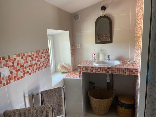 MAGNIFIQUE BASTIDE Provençale 213 m² avec  mezzanine et 210 m² Hangar