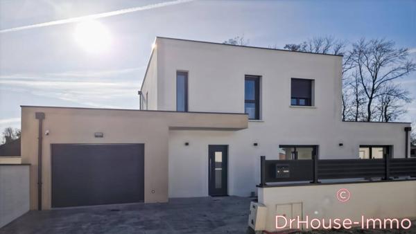 Maison à vendre 6 pièces de 144 m²
